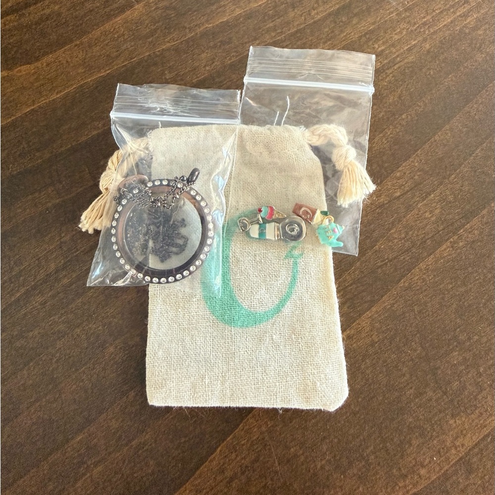 NEW Origami Owl Style Chocolate Brown Floating Charm Locket & Chain -Foodie Set - Picture 2 of 14